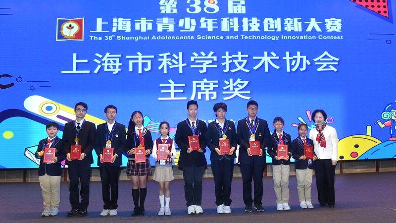 以某省某县为例，该县通过农村信息化建设，实现了以下成果：